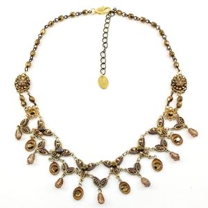 Vintage Metallic Adaya Nevklace